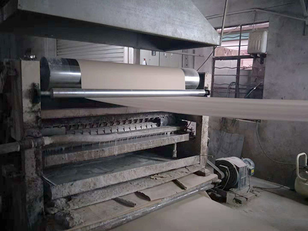 權(quán)偉生產(chǎn)設(shè)備